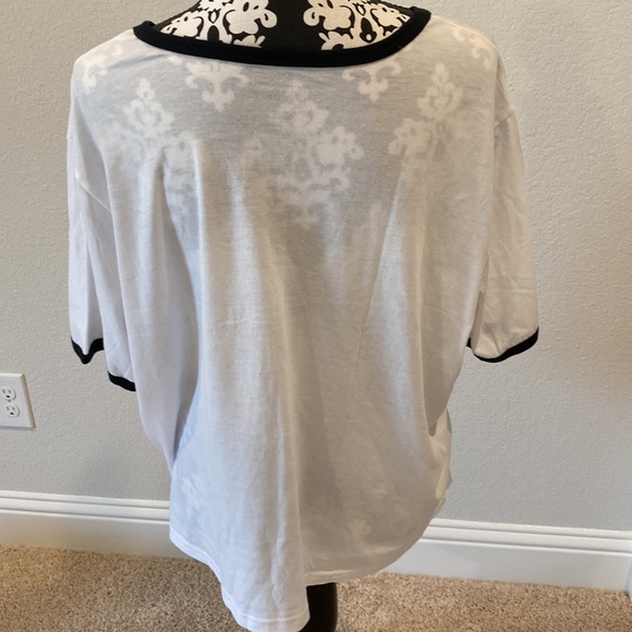 Mickey Mouse tshirt - Picture 2 of 3